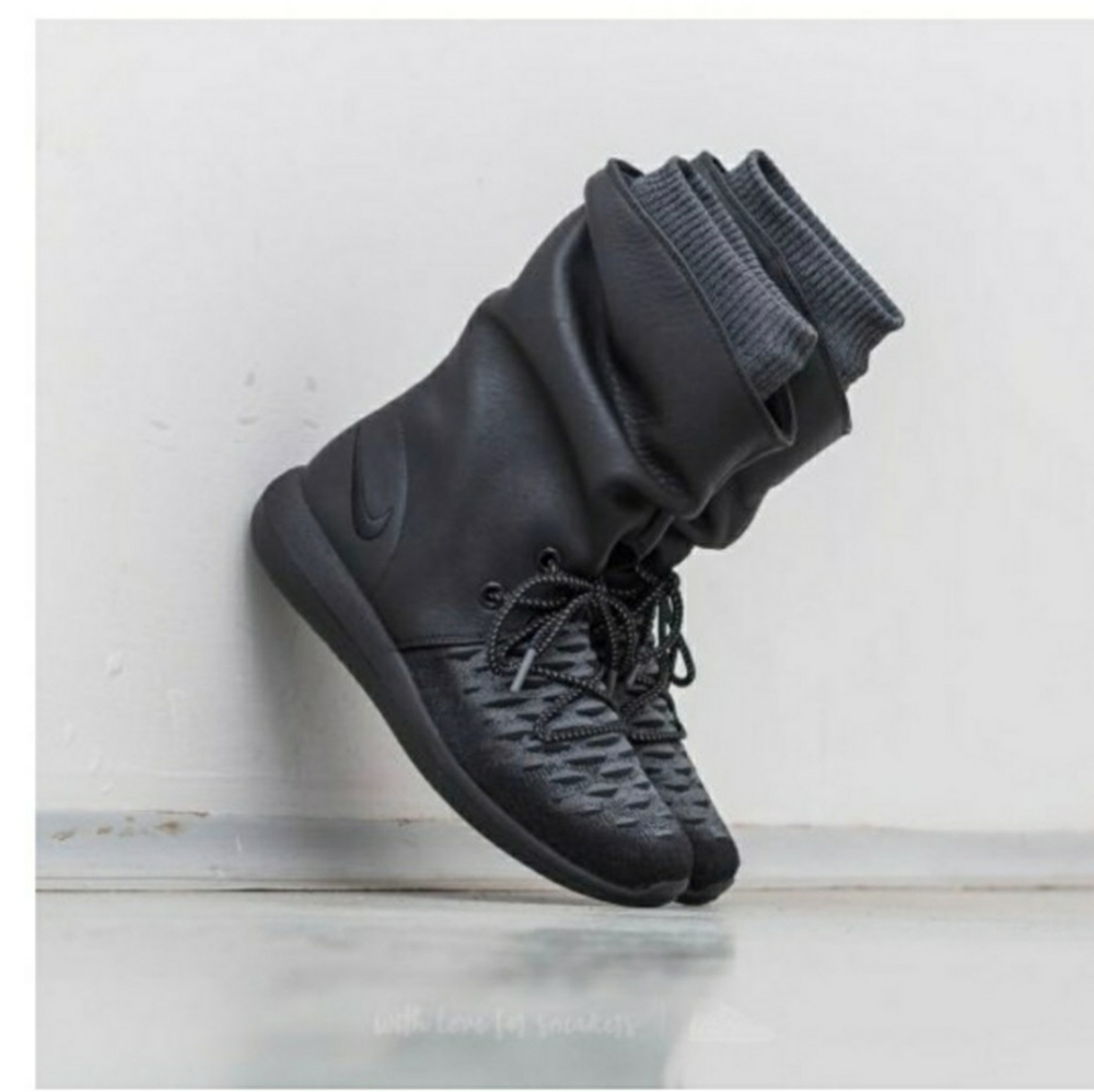 Nike roshe boots